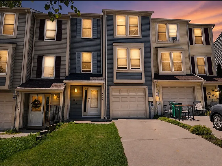 6412 Autumn Gold Ct — Photo 2