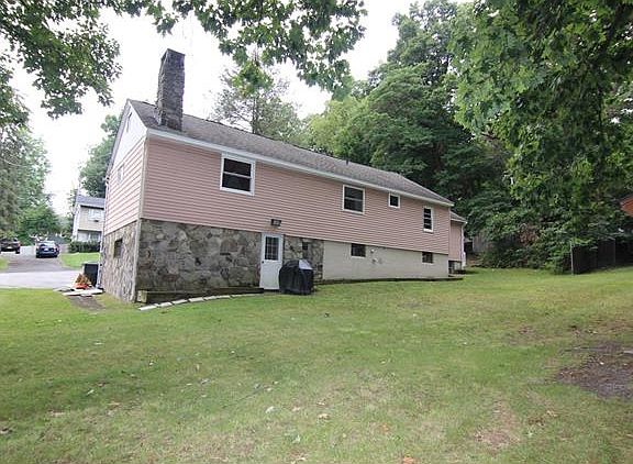 4th image of 108 Birch Dr