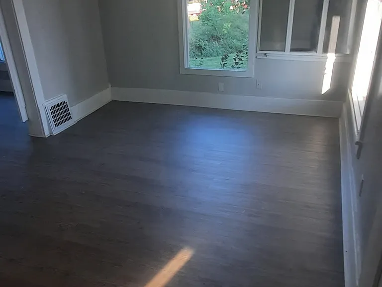 357 N Adams St — Photo 4