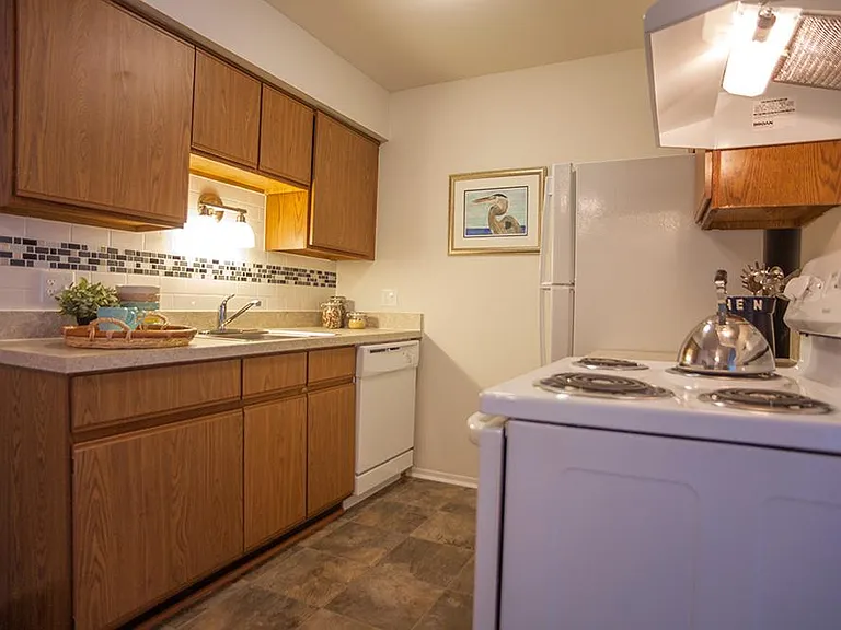 The Trilogy Apartments — Photo 43
