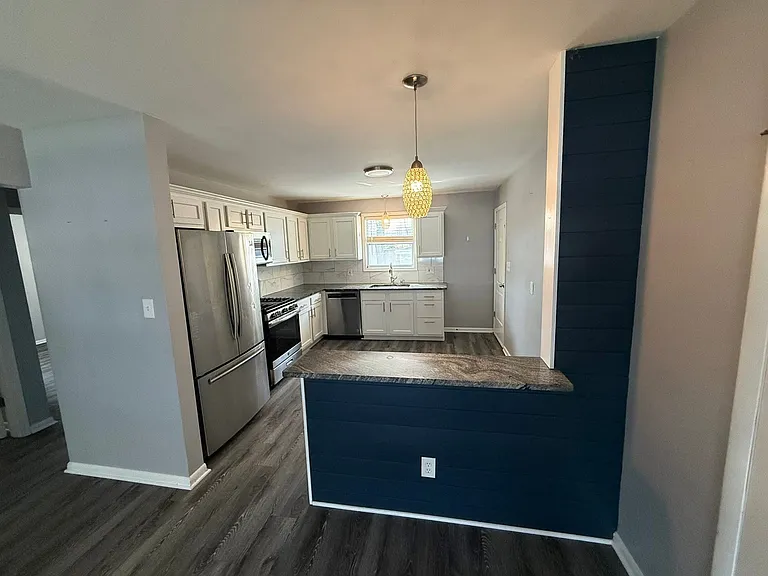 708 & 710 Ashland Ave — Photo 3