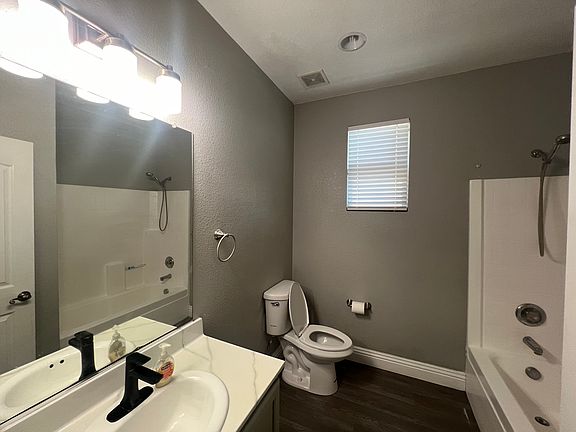 3rd image of 4308 Angelica Way
