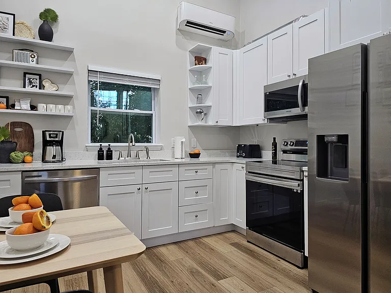 1507 Catherine St — Photo 19