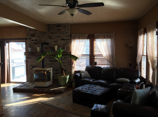 808 East St, Baraboo, WI 53913