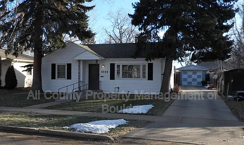1034 Pratt St Photo 1