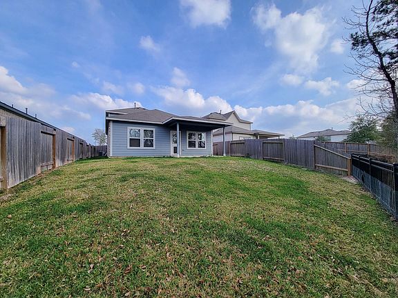 4th image of 94 Valiant Ridge Trl