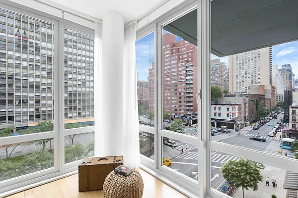 Rented by Level Group | media 3
