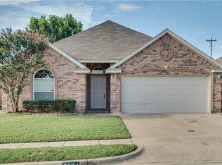 5204 Mirage Dr, Fort Worth, TX 76244