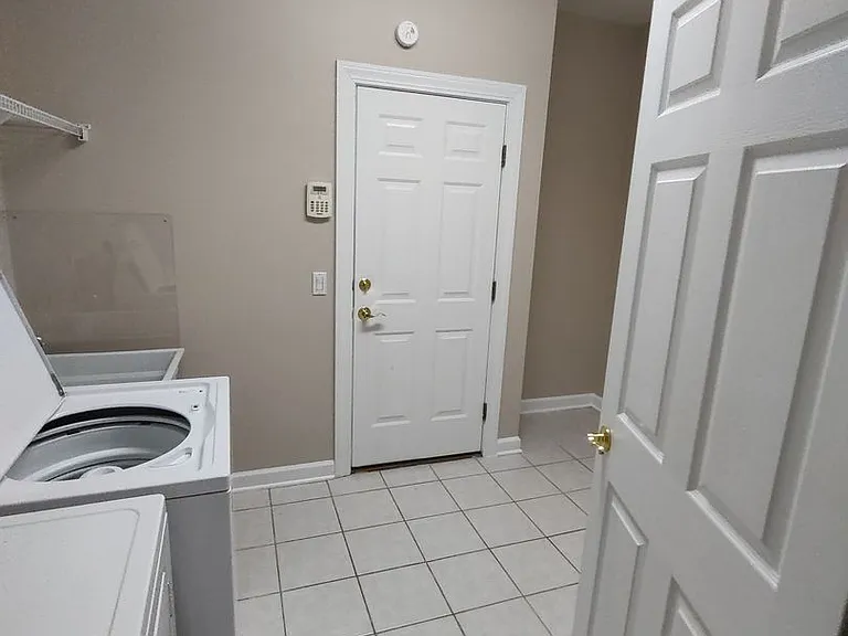 165 Oak Forest Rd — Photo 29