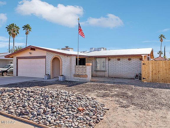 3rd image of 8408 E Cambria Dr