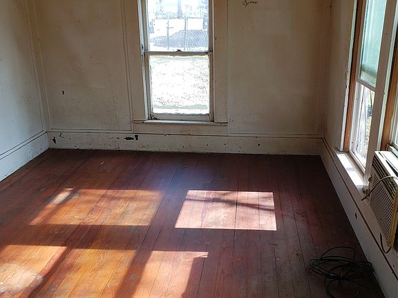 2nd image of 283 Highland St