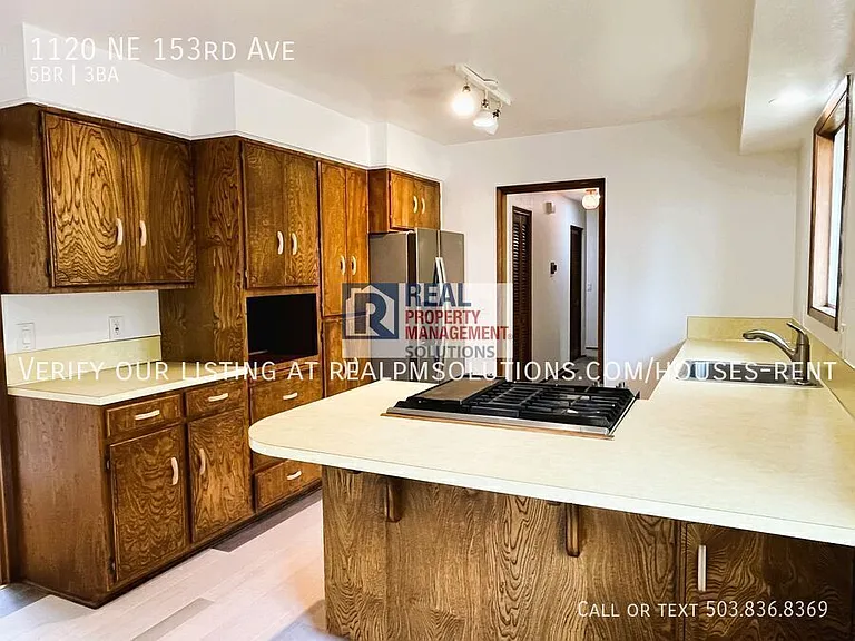 1120 NE 153rd Ave — Photo 13