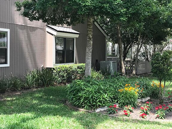 4th image of 4831 Beacon Dr W
