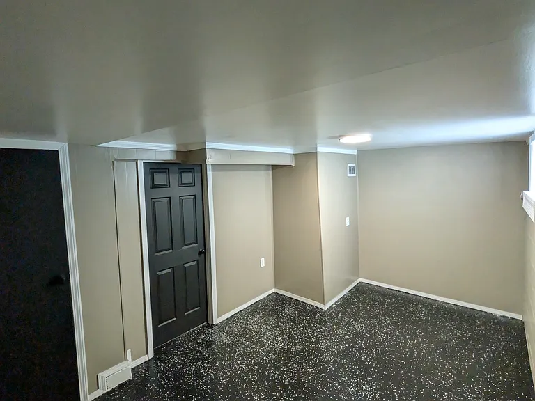 1731 Garfield St — Photo 3