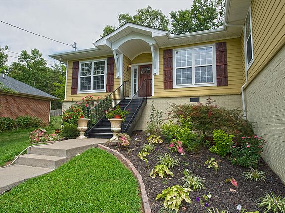 2nd image of 439 Williamsport Dr