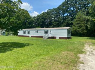 818 Airport Rd, New Bern, NC 28560