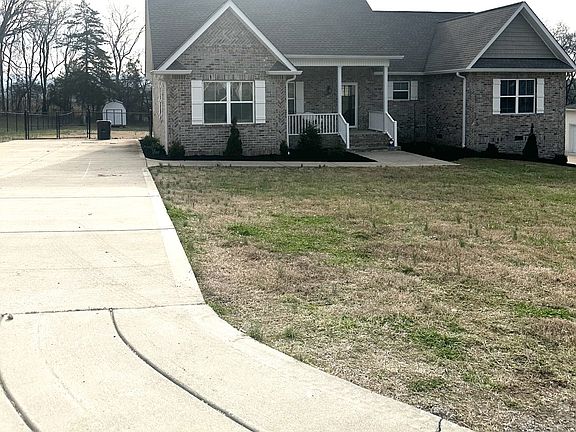 2nd image of 160 Mockingbird Ln