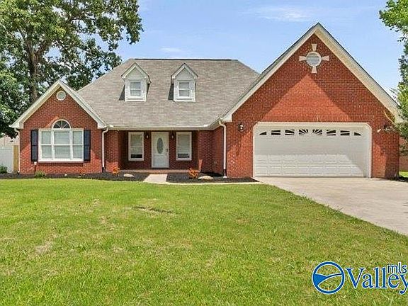 3rd image of 2722 King Arthur Ct SW