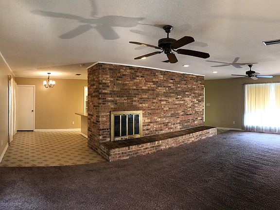 322 L.R./Dining Rm.