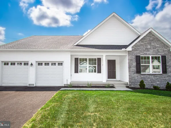 71 Lester Ave #114, York, PA 17408