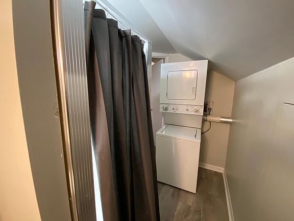 2nd image of 316 N Franklin St #3