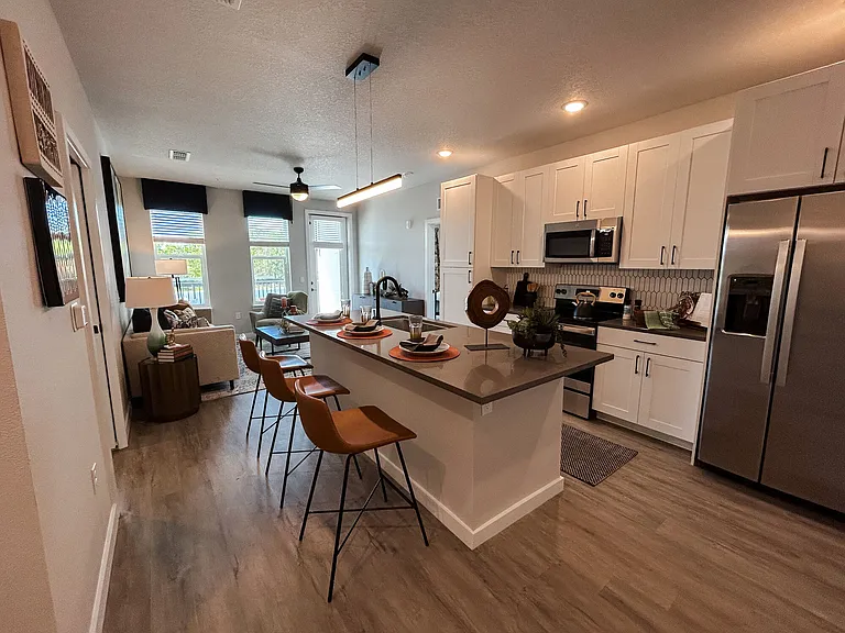 The Crossing at Palm Aire apartments community photo