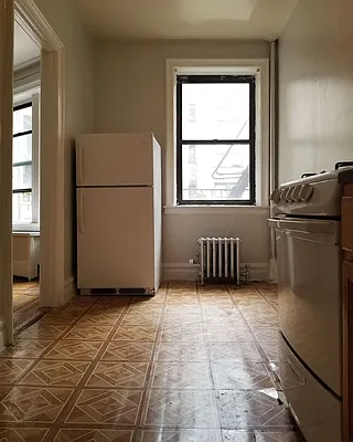 Rented by BRICK & GALO REALTY CORP | media 9