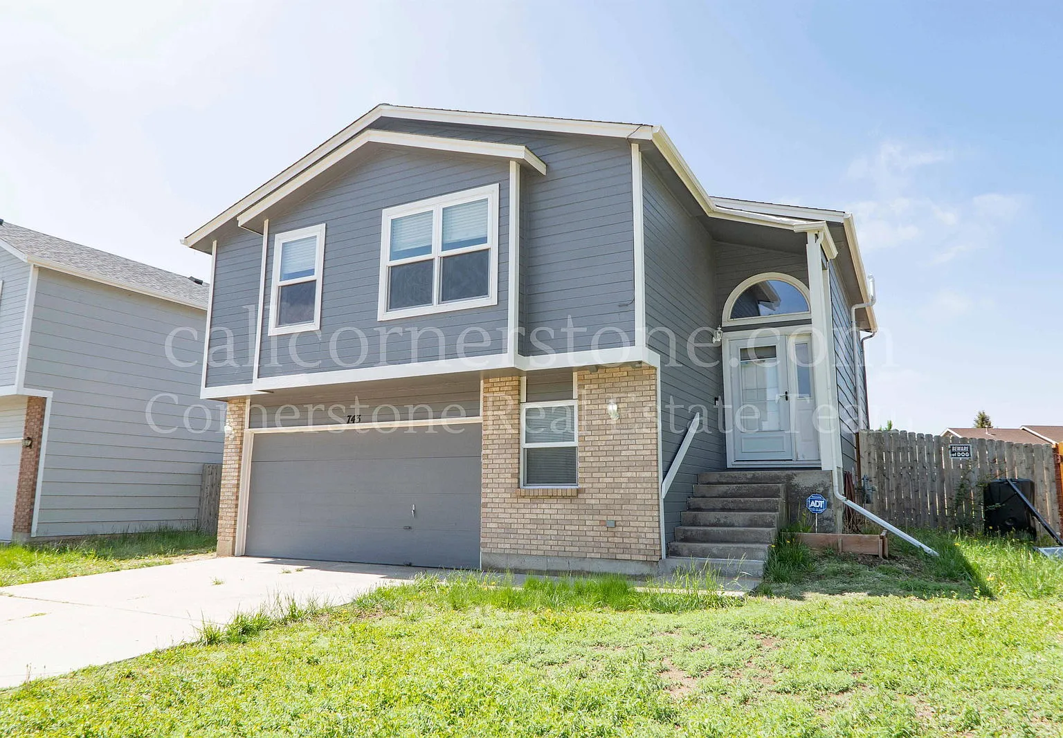 3 bed, 2.5 bath, 1966 sqft, $2,322 — Photo 3