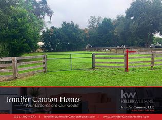 175 Pine St, Geneva, FL 32732