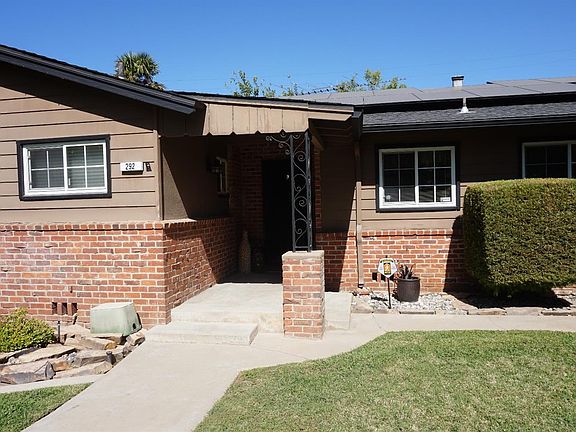 3rd image of 292 W San Madele Ave
