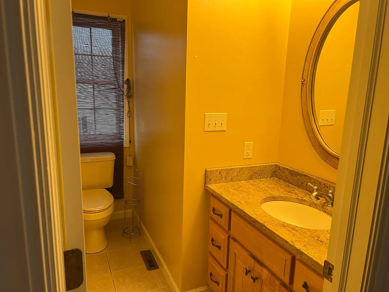 5 bed, 3600 sqft, $4,950 — Photo 4