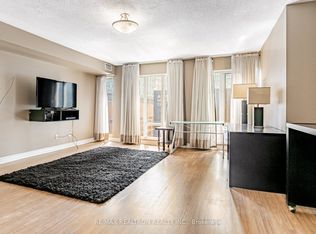 200 Victoria St #1518, Toronto, ON M5B 1V8
