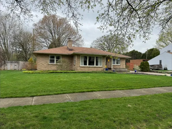 51 Westmont Dr NW, Grand Rapids, MI 49504