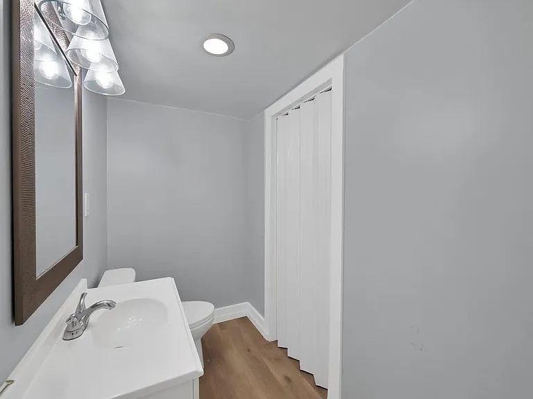 597 Upper Ottawa St #2 — Photo 18