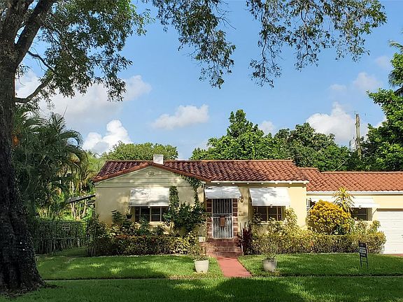 2nd image of 9326 NW 2nd Avenue