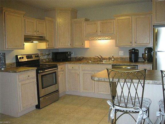 2nd image of 3635 Indian Run Dr Unit 4