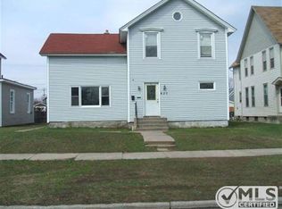 420 S 12th St, Escanaba, MI 49829
