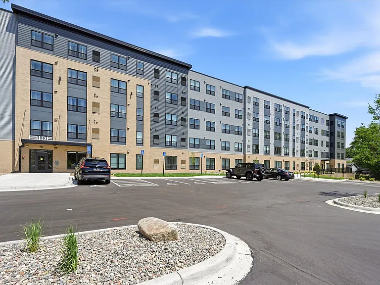 Ride Apartments — Photo 46