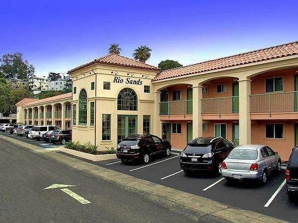 Rio Sands Condominiums — Photo 24