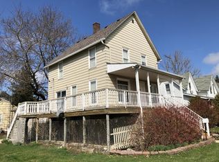 147 Evans Ave, Dekalb, IL 60115