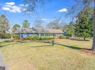 51 Holly St, Hartwell, GA 30643
