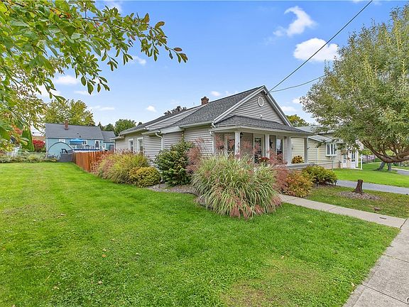 2nd image of 409 Pleasantview Ave