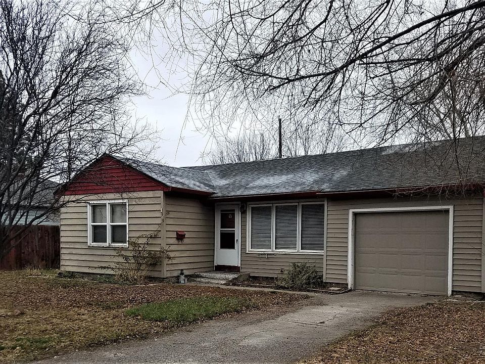 1st image of 310 SW Deer St