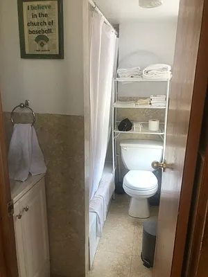 Rented by Chartwell Manhattan Realty | media 31