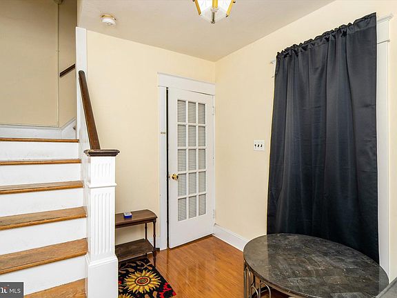 5th image of 96 Linden Ln APT 1
