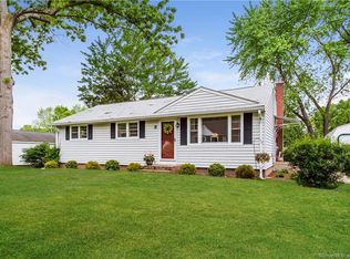 3 Moon St, Enfield, CT 06082