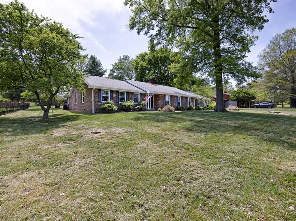 2036 Old Lexington Rd, Danville, KY 40422