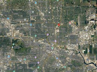 5009 Neches St, Houston, TX 77026