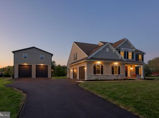 809 W Brubaker Valley Rd, Lititz, PA 17543