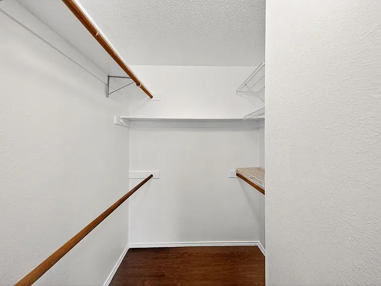1523A Collin Dr — Photo 15